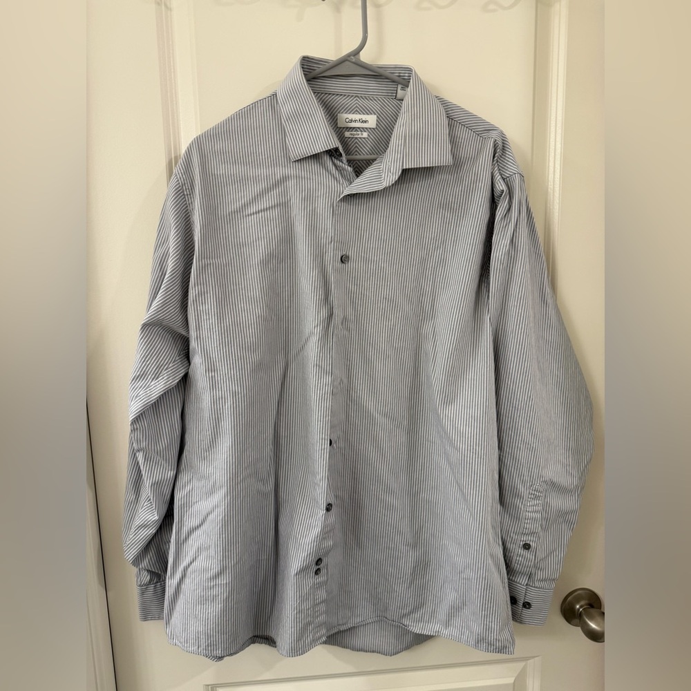 Calvin Klein Men's Pinstripe Dress Shirt 16 1/2 34/35